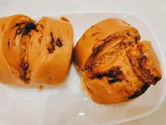 -李与白包子铺(桐梓林店)