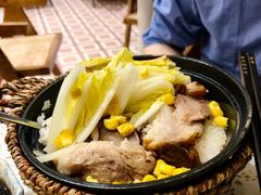 蹄膀煲仔饭-堂屋糖水店(愚园店)