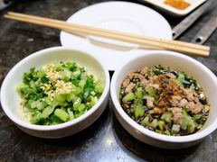 火锅必备调料-海底捞火锅鲜切牛肉主题店(长寿路店)