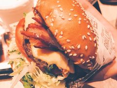 -The Habit Burger Grill 哈比特汉堡(复兴soho店)