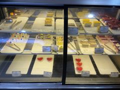 面包甜点陈列柜-青岛蓝海大饭店·爱琴海自助餐厅(崂山店)