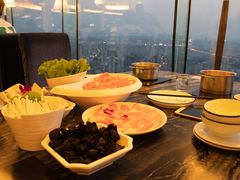 -云中捞高空旋转餐厅(商茂世纪广场店)