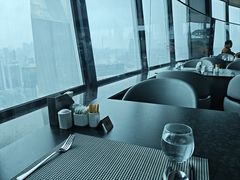 -亚洲国际大酒店·云顶阁旋转自助餐厅
