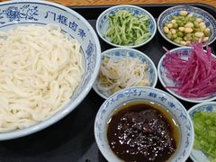 老北京炸酱面-门框胡同百年卤煮(新街口店)