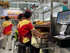 -Bánh Mì Huynh Hoa