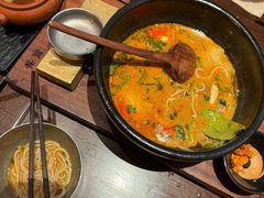 -银米·云南传统过桥米线(双廊黑金冠店)
