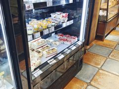-苹果花园(龙漕路店)