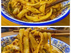 油泼炸酱扯面-肖家面馆