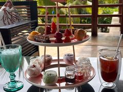 -亚龙湾喜来登·美景台大堂吧