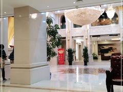 -碧中海汤泉汗蒸酒店