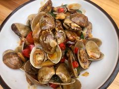 爆炒花甲-琼大师东方烤乳猪(亚特兰蒂斯店)