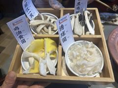 -阿婆情腊排骨火锅·野生菌季(古城旗舰店)