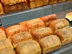 -HOT CRUSH趁热集合·现烤面包(环球港店)