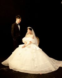-角色婚纱摄影(中心店)