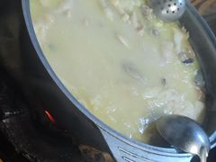 -侠成水上农庄(工业大道店)