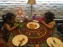 -芭莉与彩虹西餐厅(成都合生汇店)