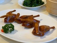 玻璃脆皮乳鸽-利苑酒家(金宝店)