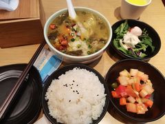 -咪咪川菜(太乙路店)