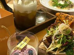-Mark&Mars Restaurant
