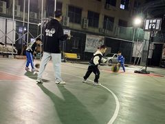 -迈克篮球俱乐部(裕晟广场店)