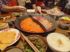 -萍姐火锅·公路夜市(武汉首店)