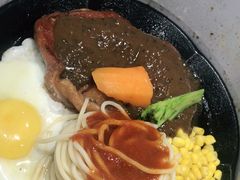 -汤姆家的牛排意面披萨(新城市广场店)