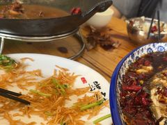 -百味地锅鸡(铜山路店)