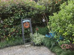 -小草屋轰趴馆别墅派对新场团建家庭聚会