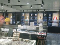 -宏宇眼镜蔡司依视路折扣店(兆佳眼镜城店)