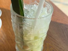 -瑰丽酒店·海吧·天际下午茶·现场DJ·天台酒吧