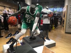-NIKE品牌体验店(南京东路店)