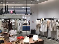 -URBAN REVIVO(西安Momopark店)