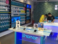 -华为授权体验店(华强北电子广场)