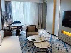 -上海漕河泾万丽酒店