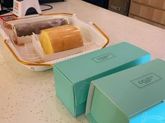 -顶东面包花园·生日蛋糕(世博店)