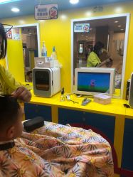 -趣哆剪儿童理发(奥山世纪城店)