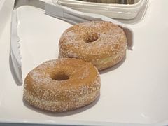 -85度C(生甜甜圈研究工坊·上海平凉店)