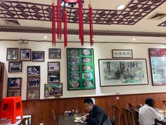 大堂-老爆肚满五香烧牛羊肉