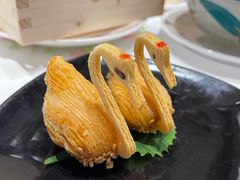 鲍鱼天鹅酥-白天鹅宾馆-玉堂春暖餐厅