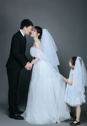 -钟爱一生婚纱摄影旗舰店