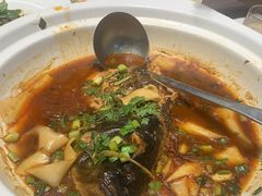 特色鱼头泡饼-香山湖家家宴(中山陵店)