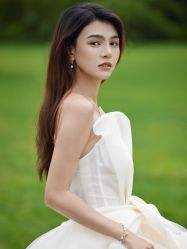 点击看大图 -至臻微拉婚纱摄影