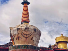 -噶丹松赞林寺