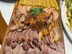 -大宝全猪馆(南京路店)