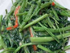 -肥仔文澳门猪骨煲(南京西路店)