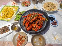 -肥肥虾庄·金牌油焖大虾(首义路店)