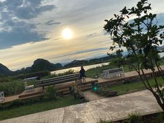 -夏屿湖畔.落日湖景餐厅(普者黑景区店)
