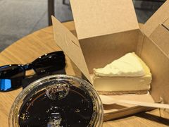 -星巴克臻选(上海中环广场2F店)