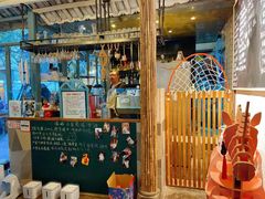 -喵屿·大理花园猫咖