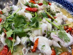 罗非酸菜鱼-大姑母农庄